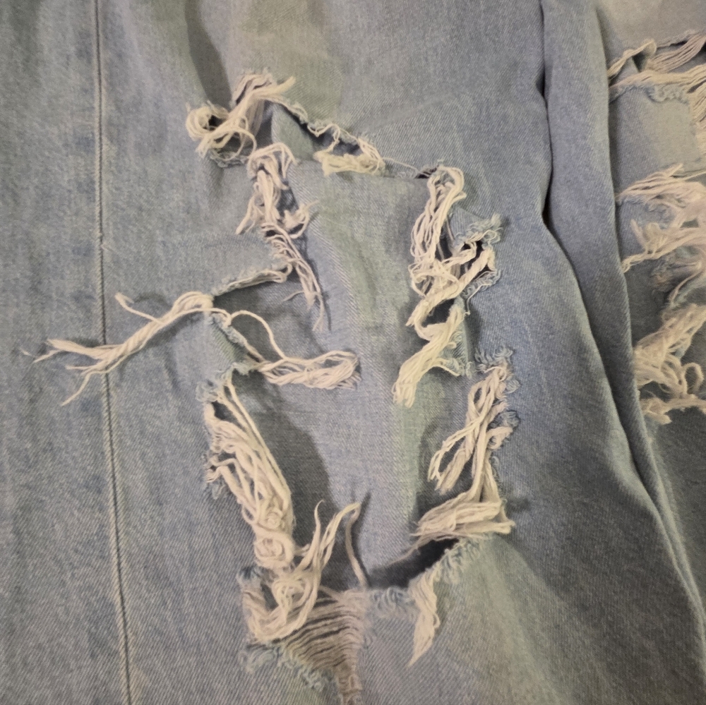 AE Jeans - Picture 2 of 8